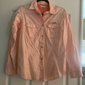 Women’s Columbia long-sleeved button-up shirt